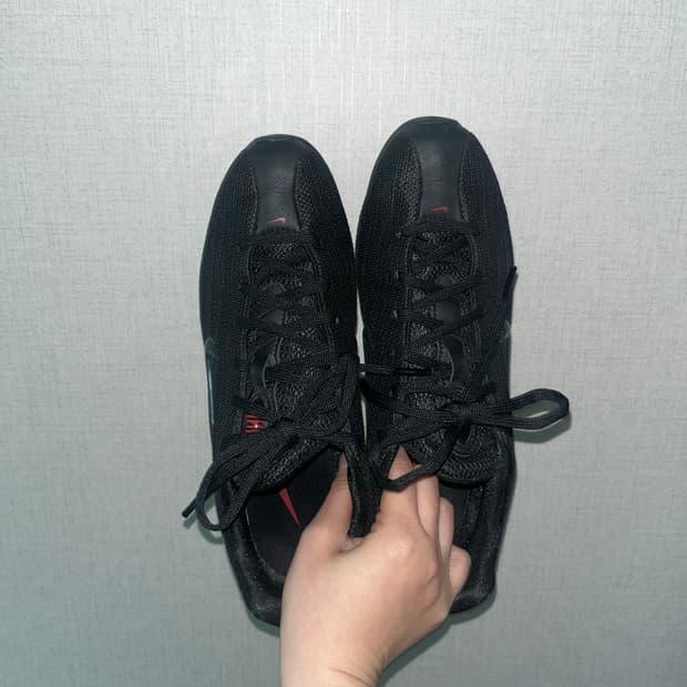 나이키 샥스 블랙 유니버시티 레드 블랙