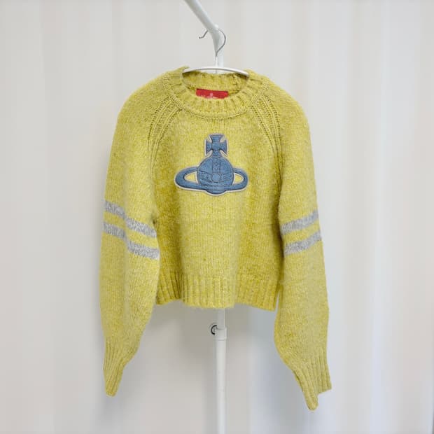 비비안웨스트우드 빅로고 패치 스웨터 새상품