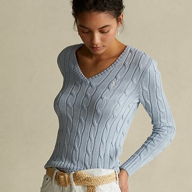 폴로브이넥 니트  페일블루 (s)