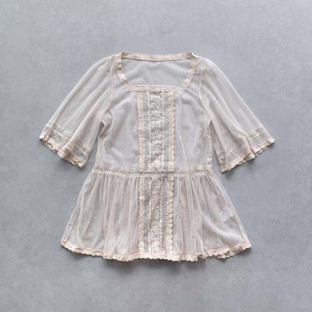 lace flared blouse