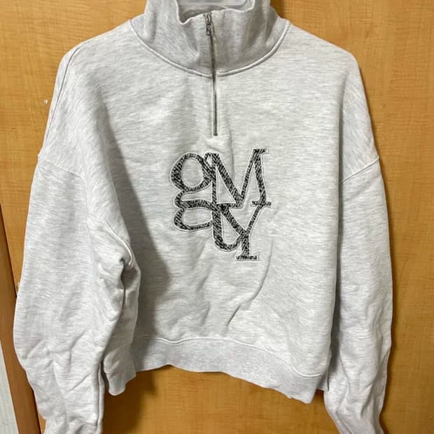 김미더영 하프 집업