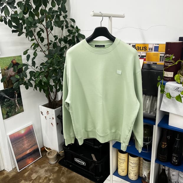 아크네스튜디오 맨투맨 L