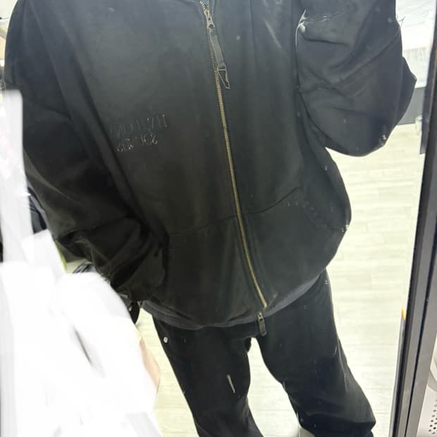 언더마이카 사운드웨이브 더티 코티드 후드집업(1사이즈)