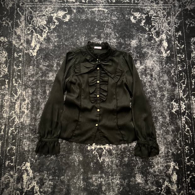 “axesfemme” Cathedral Frill Blouse