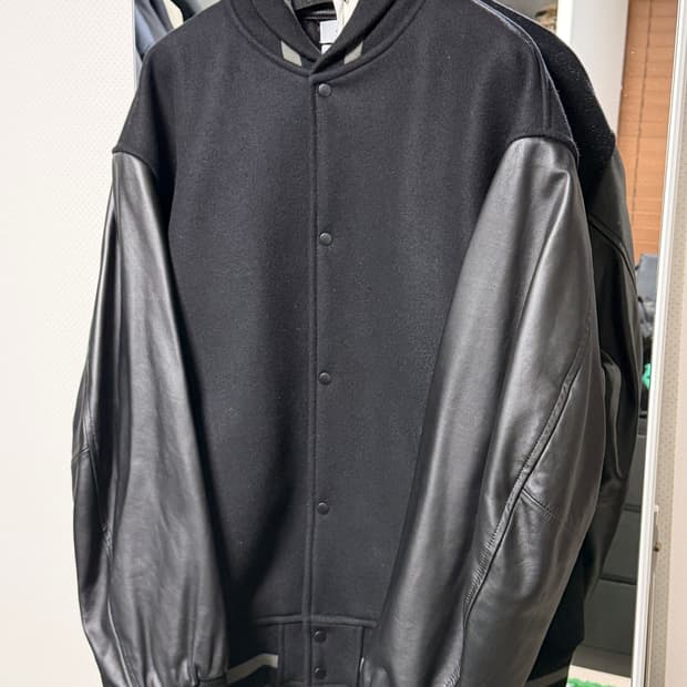 그라프페이퍼 바시티 자켓 3사이즈 블랙