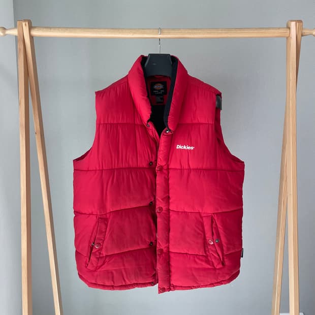 Dickies(디키즈) 레드 패딩 베스트