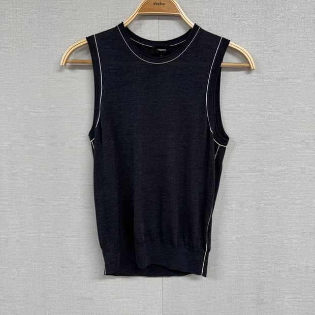 띠어리 슬리브리스 탑