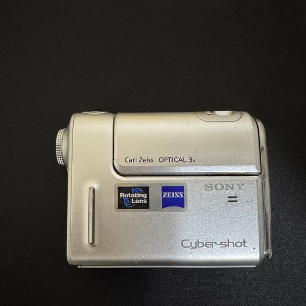 소니 사이버샷 DSC-F88 디카