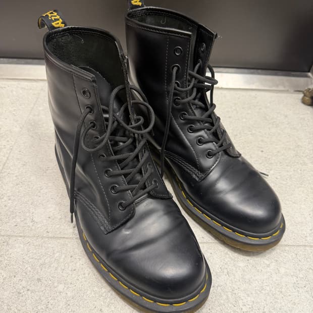 닥터마틴 1460 스무스레더 uk9