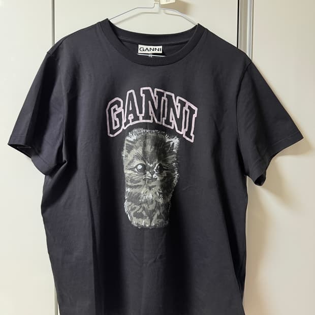 가니 반팔 티셔츠