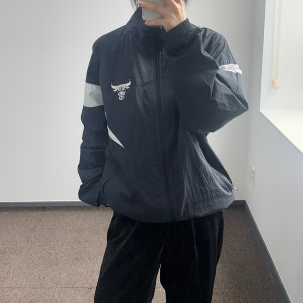 NBA 엔비에이 시카고 차콜 바람막이