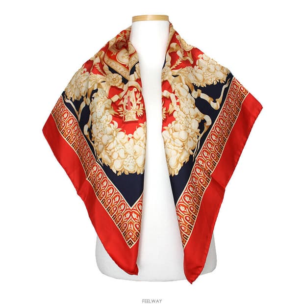 셀린느 미솔로지 까레 실크 스카프