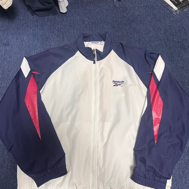 리복X크리틱 빈티지 바람막이