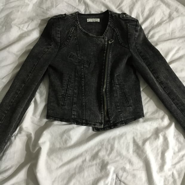 Rachel 흑청 세미크롭 라이더 자켓