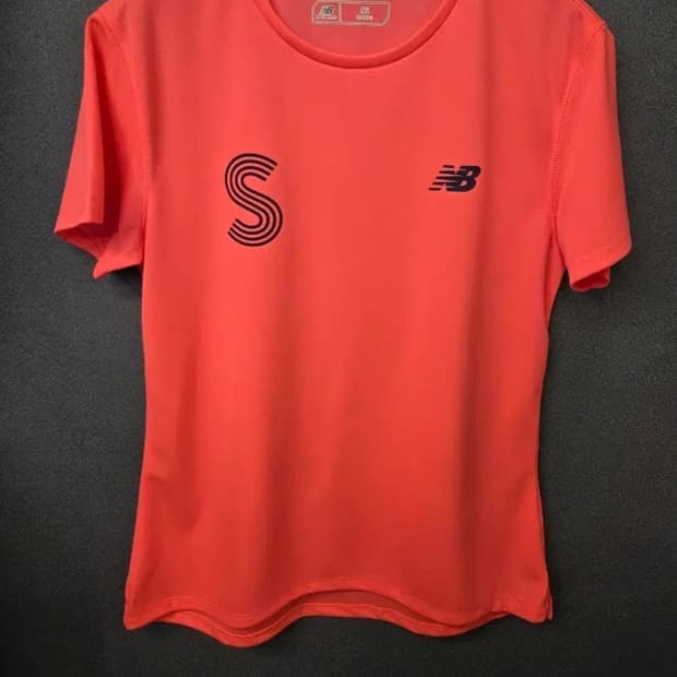 뉴발란스 반팔티