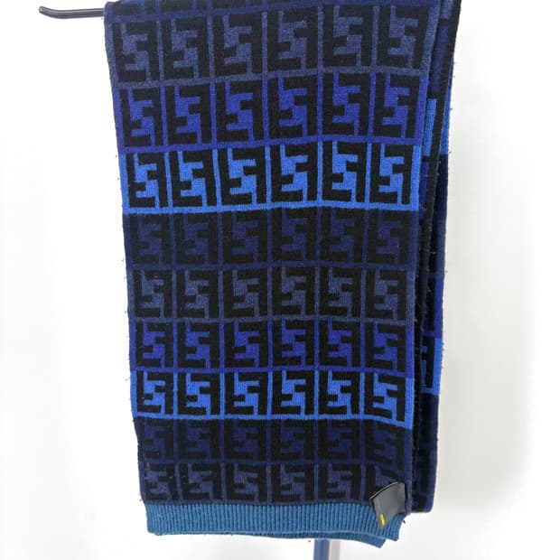  팬디 블루 체크 목도리 루키CK9794