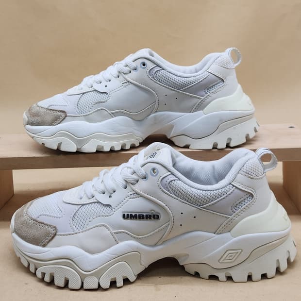 엄브로 범피 스니커즈 245