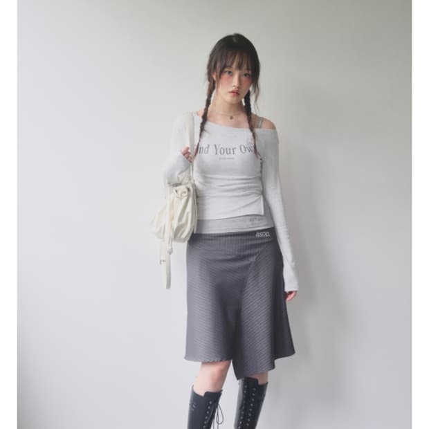 애즈온 PREPPY UNBALANCE SKIRT / GRAY