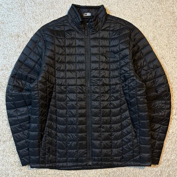 노스페이스 써모볼 퀼팅 경량패딩 올블랙