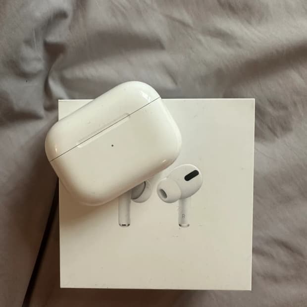 에어팟프로 2세대 본체+오른쪽 8pin