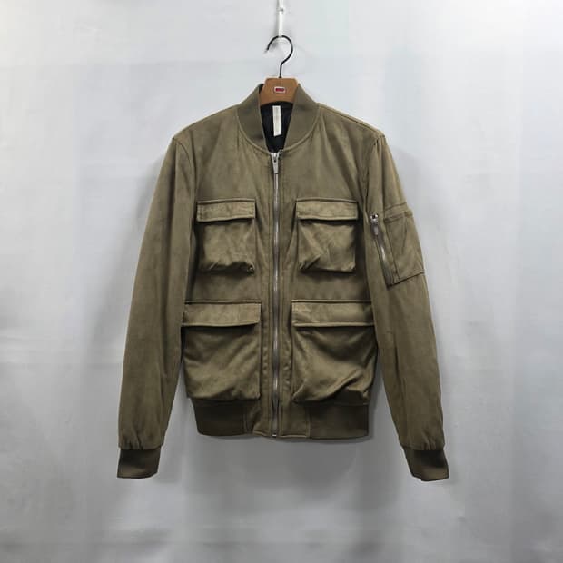 1041 자라맨 카키 스웨이드 터치 항공점퍼 / 남성 S / MA-1 스