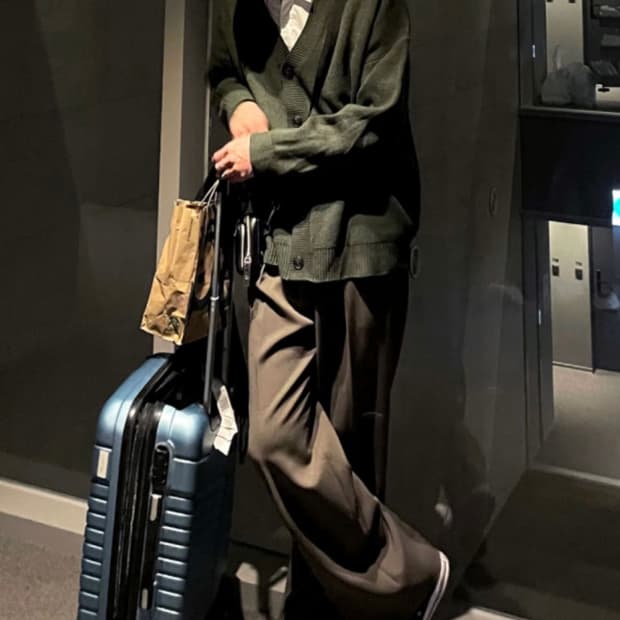 코시하루 로이 핀턱 와이드 슬랙스