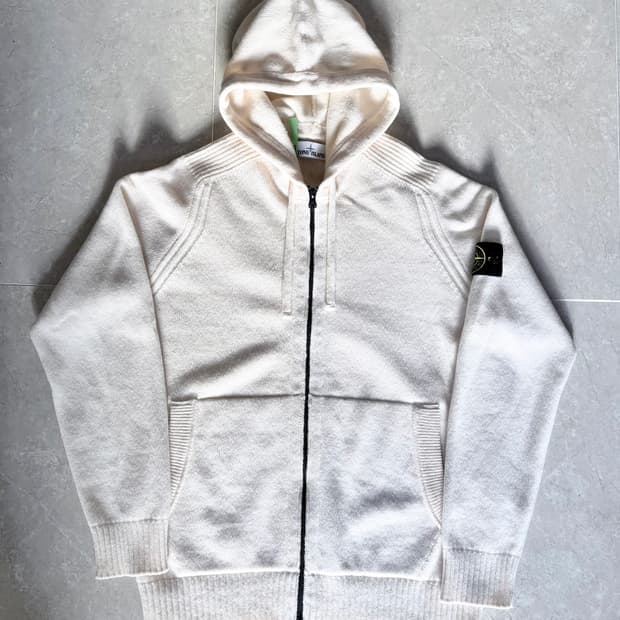 [정품] 스톤아일랜드 니트 집업 후디 (아이보리)