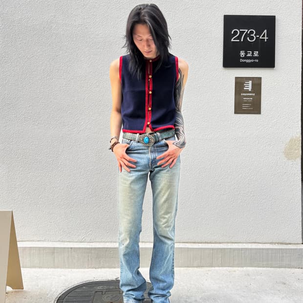 90’s Levi’s 517 – Light Fade Boot-cut 