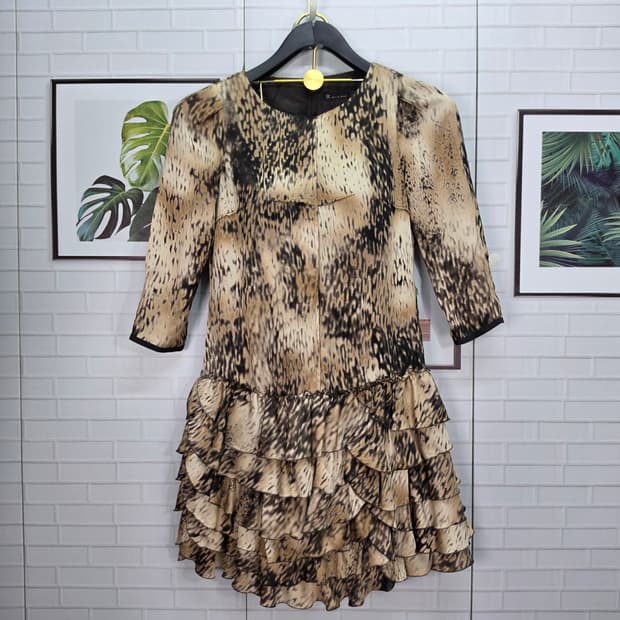잇미샤 레오파드 패턴 캉캉 7부 긴팔 미니 원피스 드레스 55사이즈