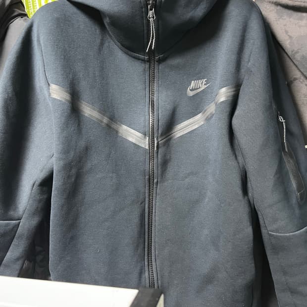 나이키 테크팩 M