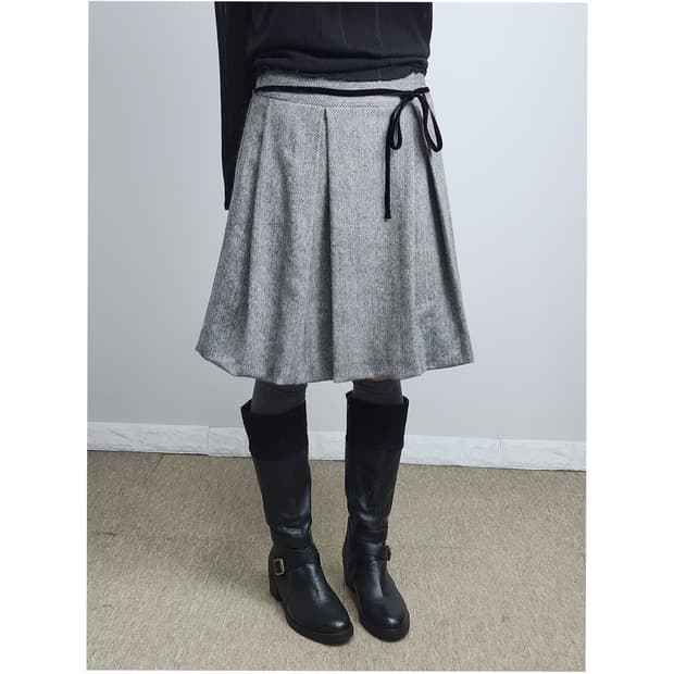 헤링본 볼륨 스커트