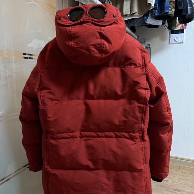 (105) CP컴퍼니 고글렌즈 덕다운 패딩