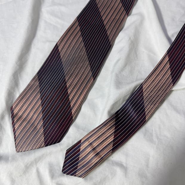 요지야마모토 패턴 실크 넥타이