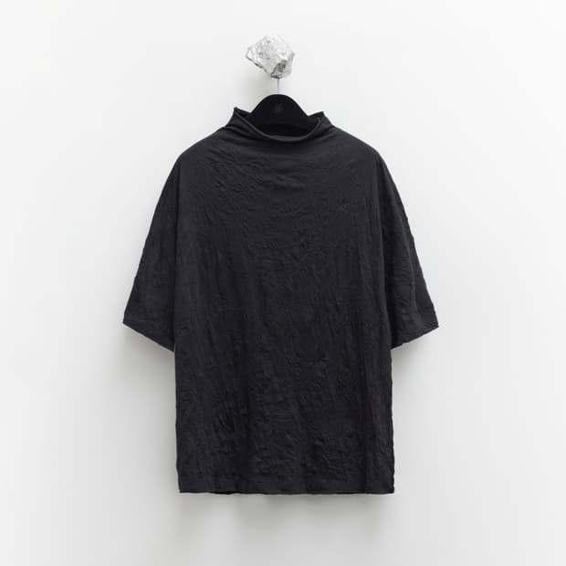  Creased Mock-neck H/S T-shirt Black