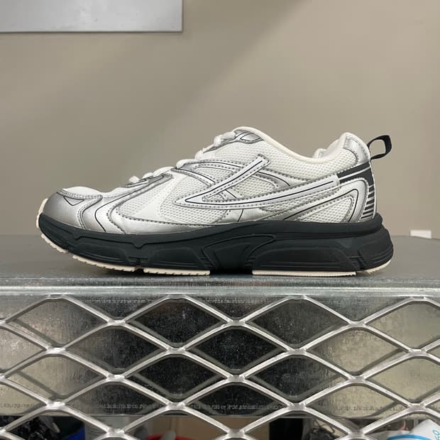 휠라 웨이비런 실버 245 (gr-4282)