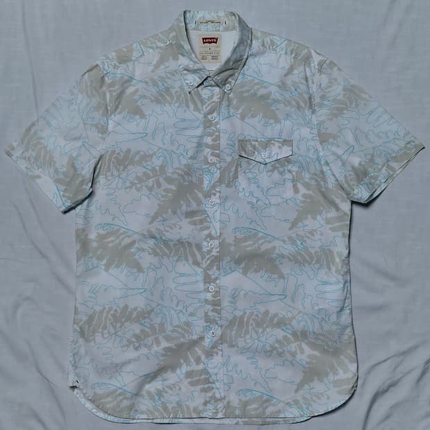 [M] 리바이스 스탠다드핏 리프 패턴 반팔 셔츠 (상태 최상)