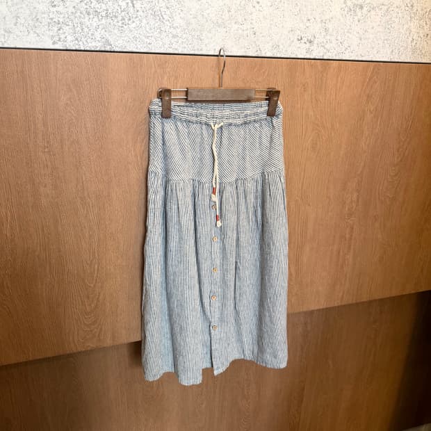 빈티지 밴딩 롱 스커트 스트라이프 패턴 버튼업 디테일 블루