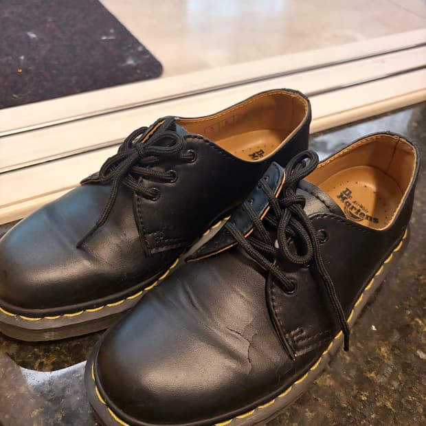 닥터마틴 1461 블랙 UK6 (250mm)