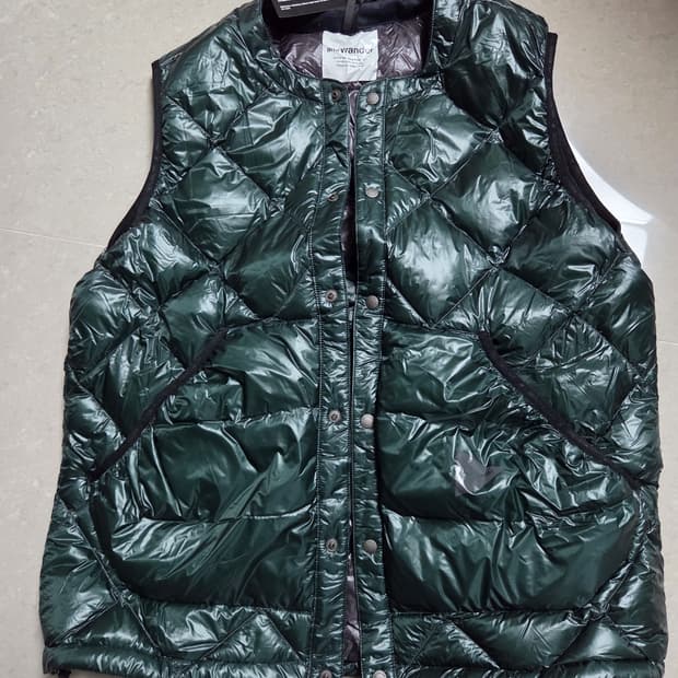 앤드원더 패딩조끼 XL 사이즈 새상품