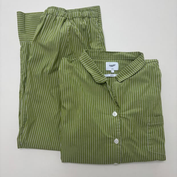 오끼뜨 스트라이프 파자마 상하의 올리브 L