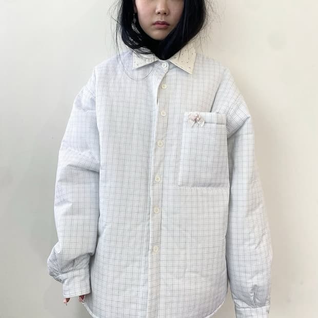 shop.fa.er.ie 샵페어리 패디드 코지 패턴 셔츠 블루