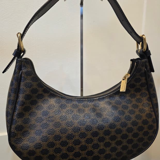 셀린느 아바 백  마카담 호보 리사백