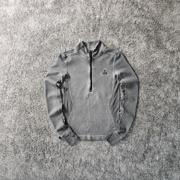 나이키 ACG 하프집업 상의