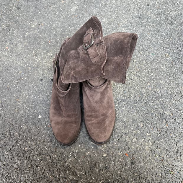 prada 스웨이드 버클 앵클 부츠