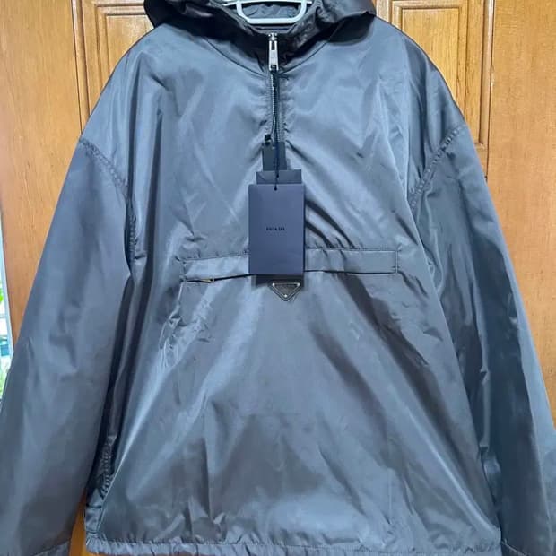 프라다/리나일론테크니컬후드아노락/M