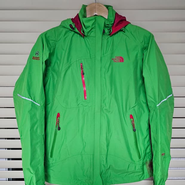 노스페이스 여성 써밋 고어텍스 바람막이 L(90)