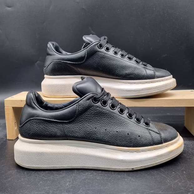 알렉산더맥퀸 스니커즈245 