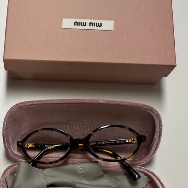 MIUMIU 리가드 안경