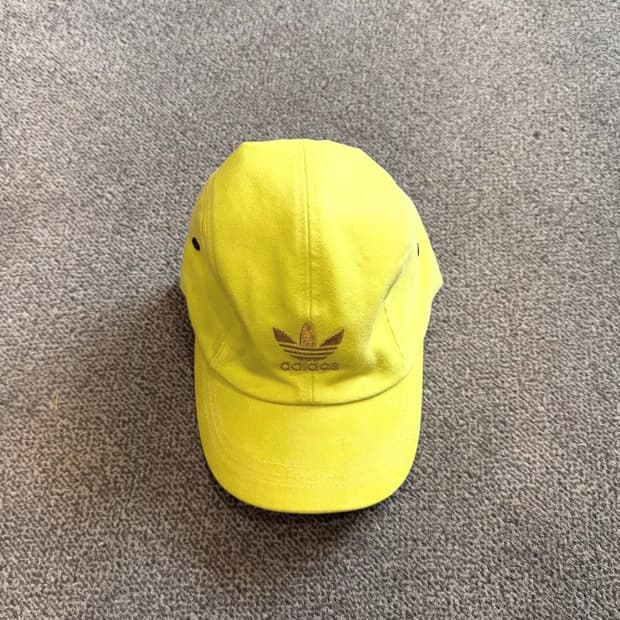 348. 아디다스 모자