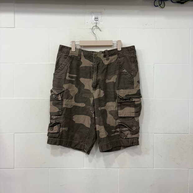 K.two Hollis 카모 밀리터리 반바지